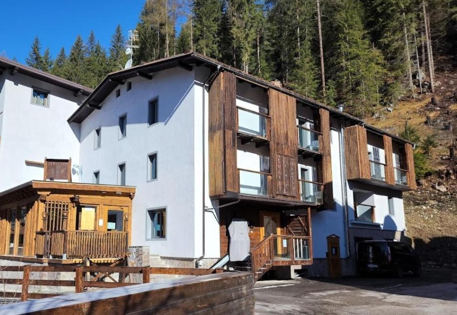 Chalet Margoni Canazei Exterior photo